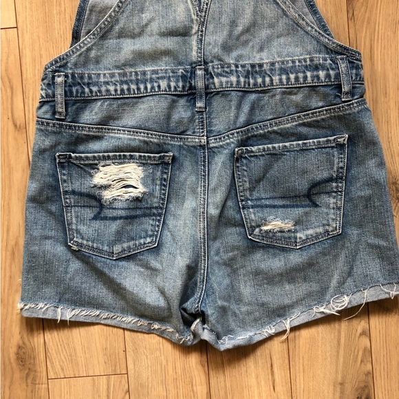 Women’s American Eagle Tomgirl denim shortall size M - Picture 12 of 12